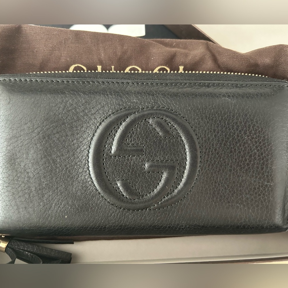 Gucci wallet